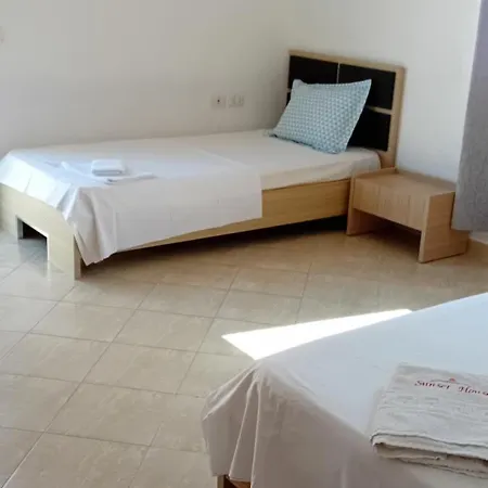 Sunset House Aurora&ersi Апартаменты *