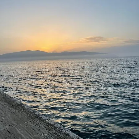 Apartment Sunset House Aurora&ersi